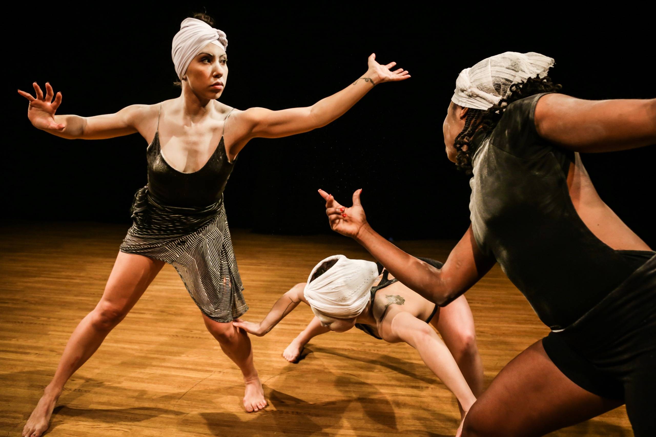 JAE Dance Center - Traka
