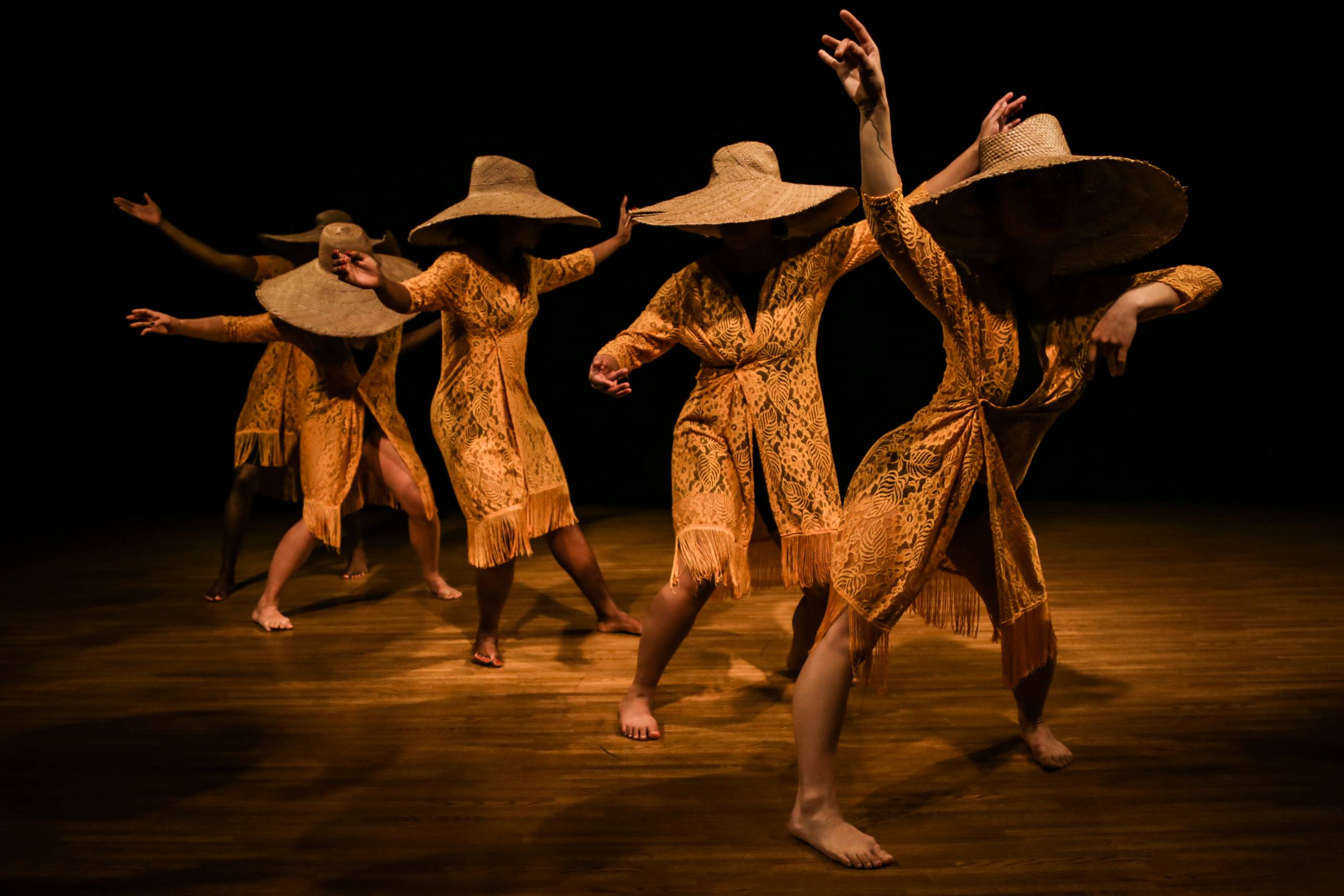 JAE Dance Center - Traka